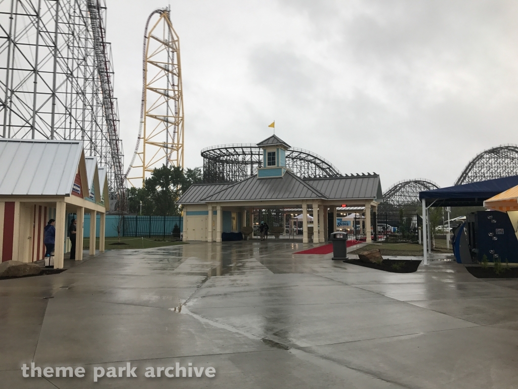 Entrance at Cedar Point Shores