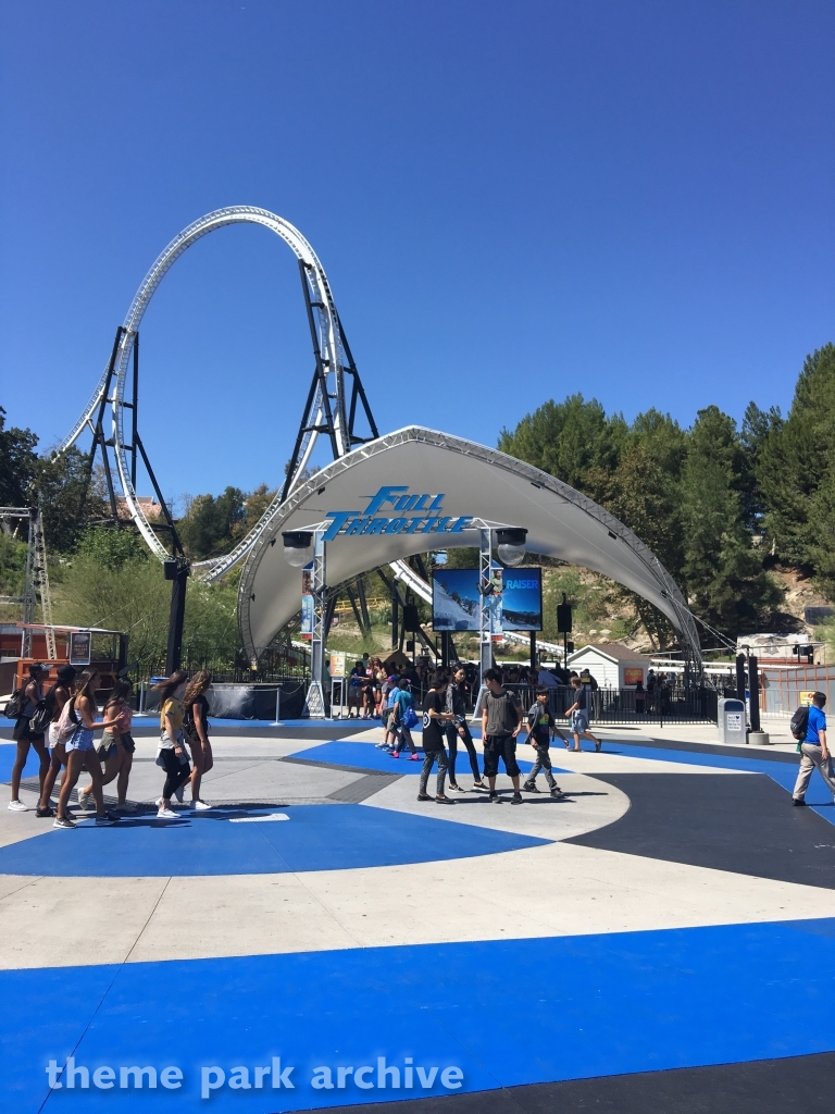 Full Throttle at Six Flags Magic Mountain