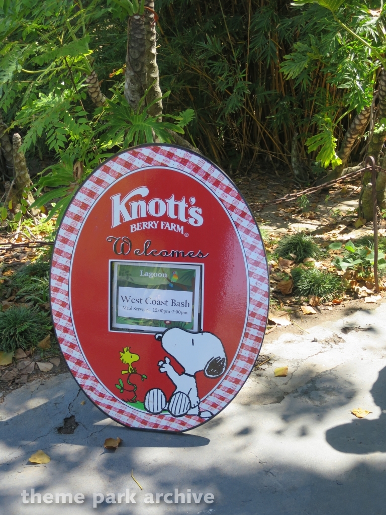 Lagoon Picnic Pavilion at Knott's Berry Farm