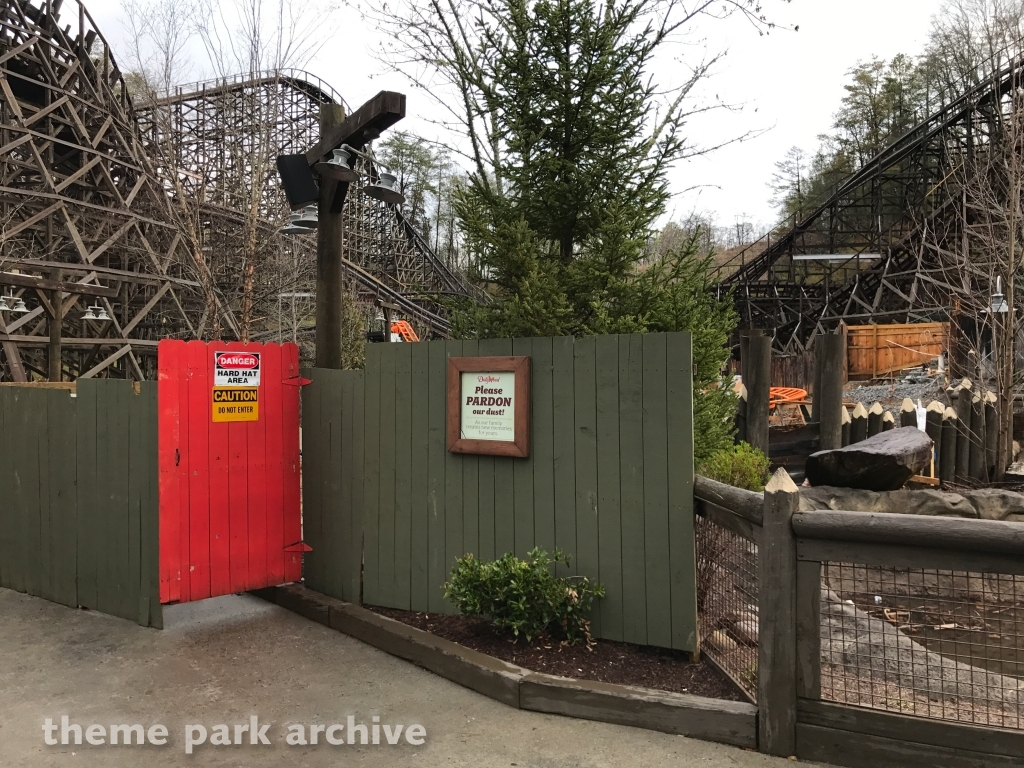 Drop Line at Dollywood