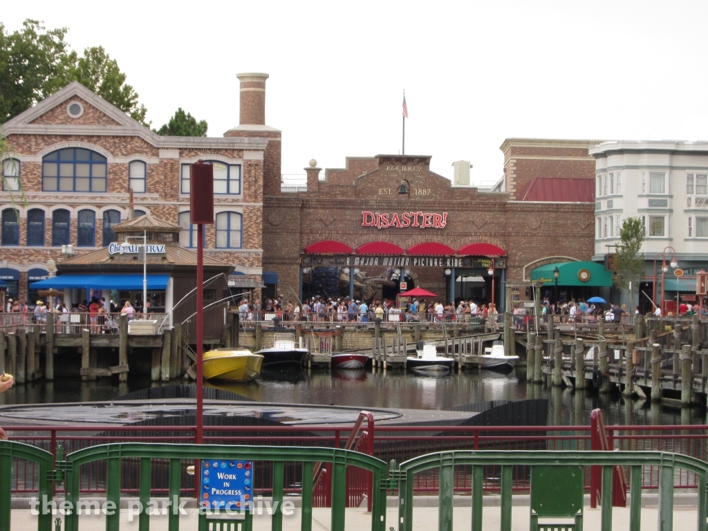 Disaster! at Universal City Walk Orlando