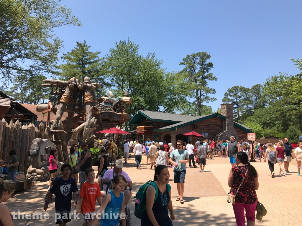 InvadR at Busch Gardens Williamsburg