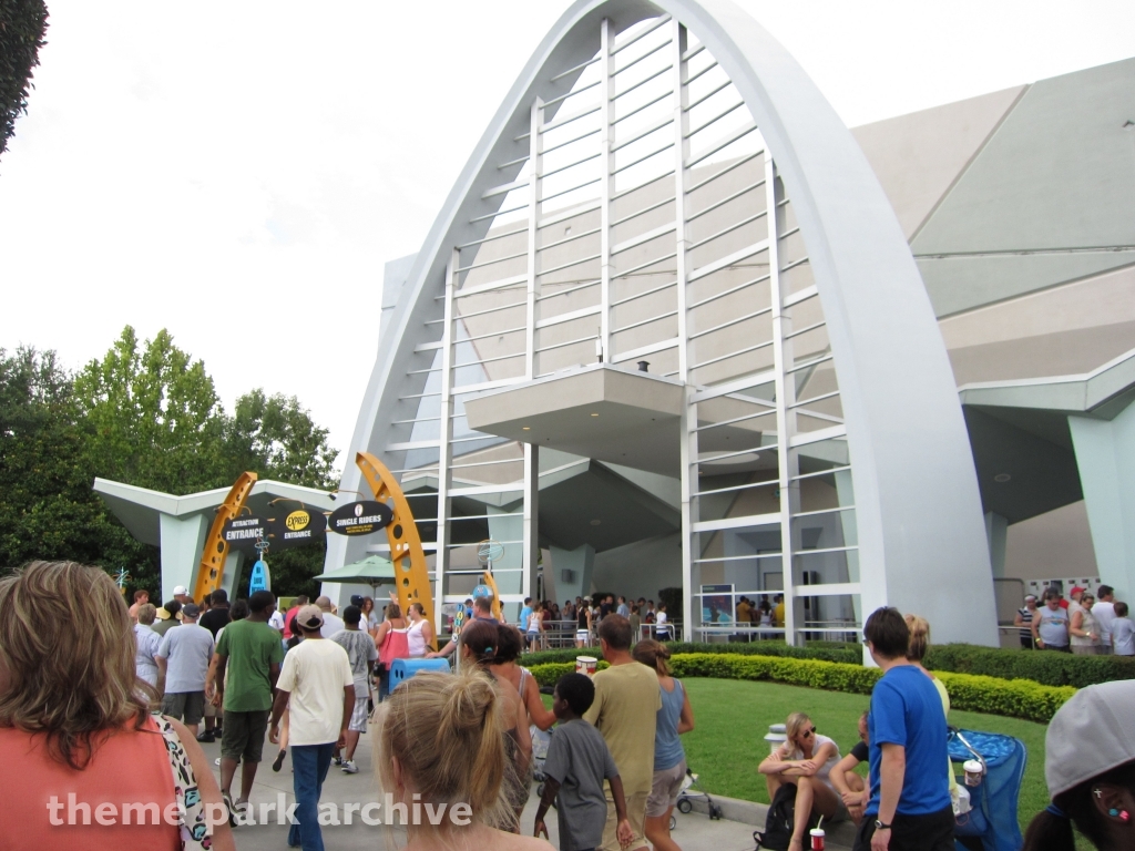 Men In Black Alien Attack at Universal City Walk Orlando