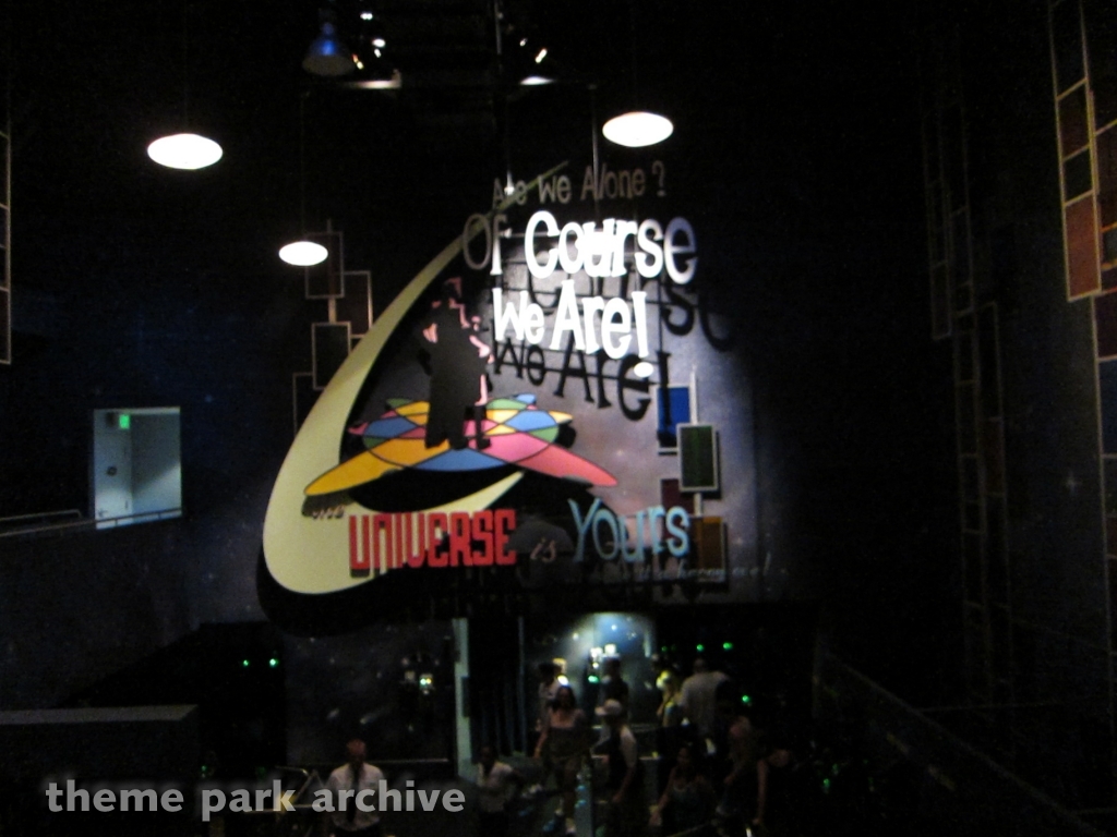 Men In Black Alien Attack at Universal City Walk Orlando