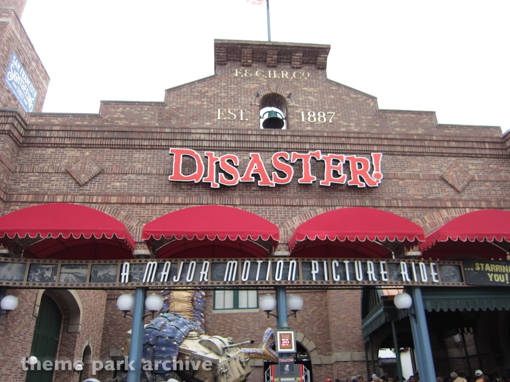 Disaster! at Universal City Walk Orlando