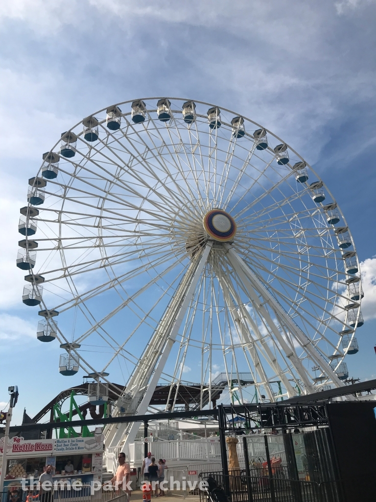 Giant Wheel at Gillian's Wonderland Pier