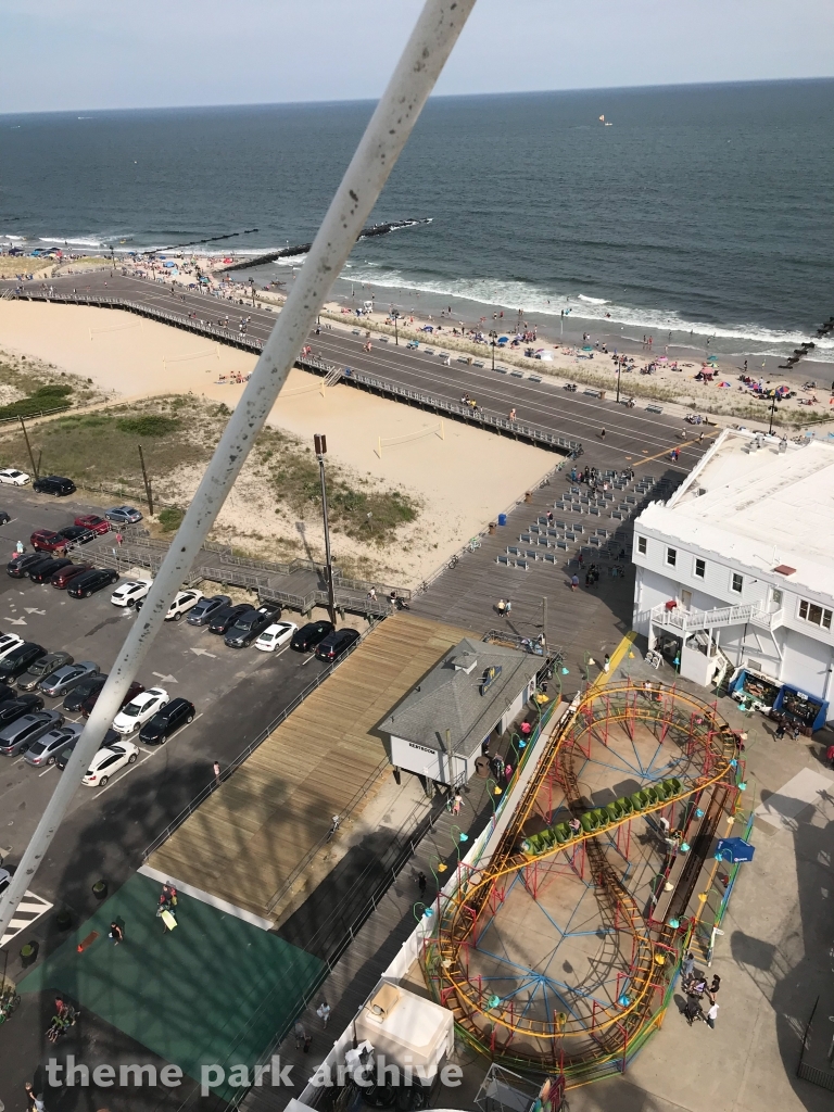 Wacky Worm at Gillian's Wonderland Pier