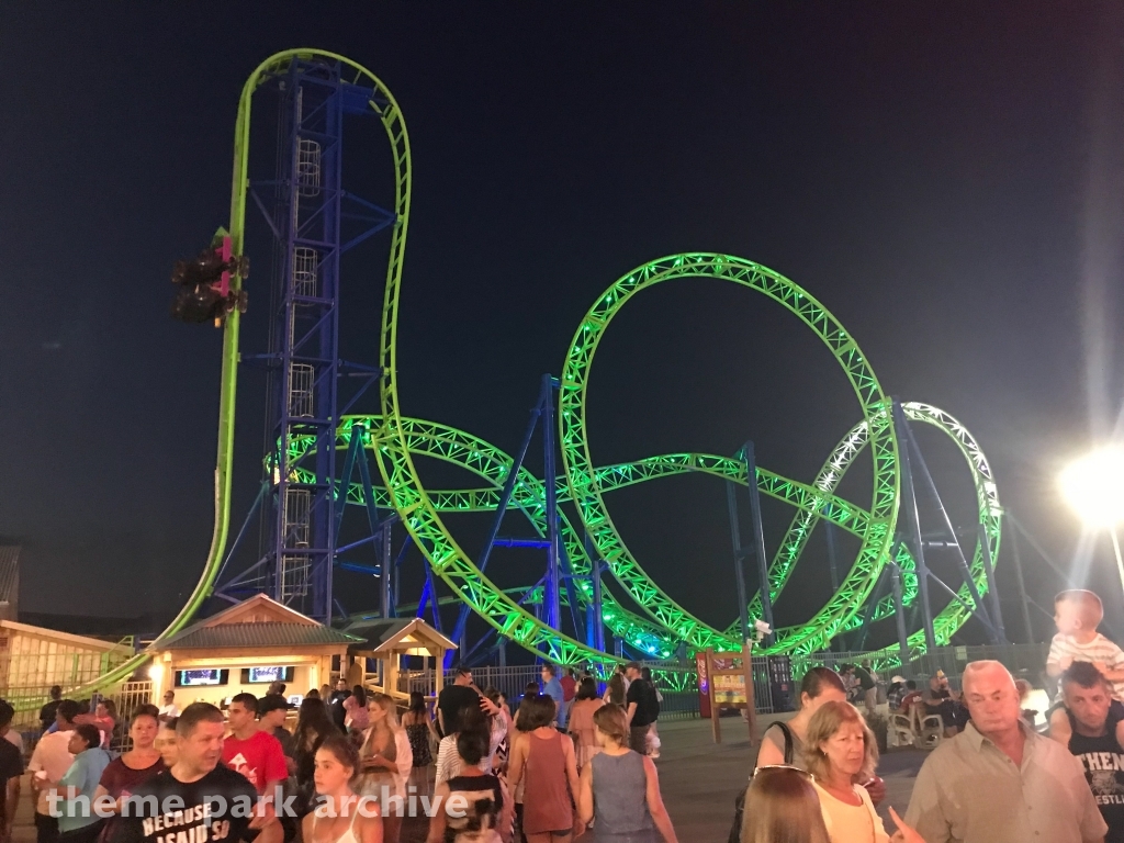 Hydrus at Casino Pier