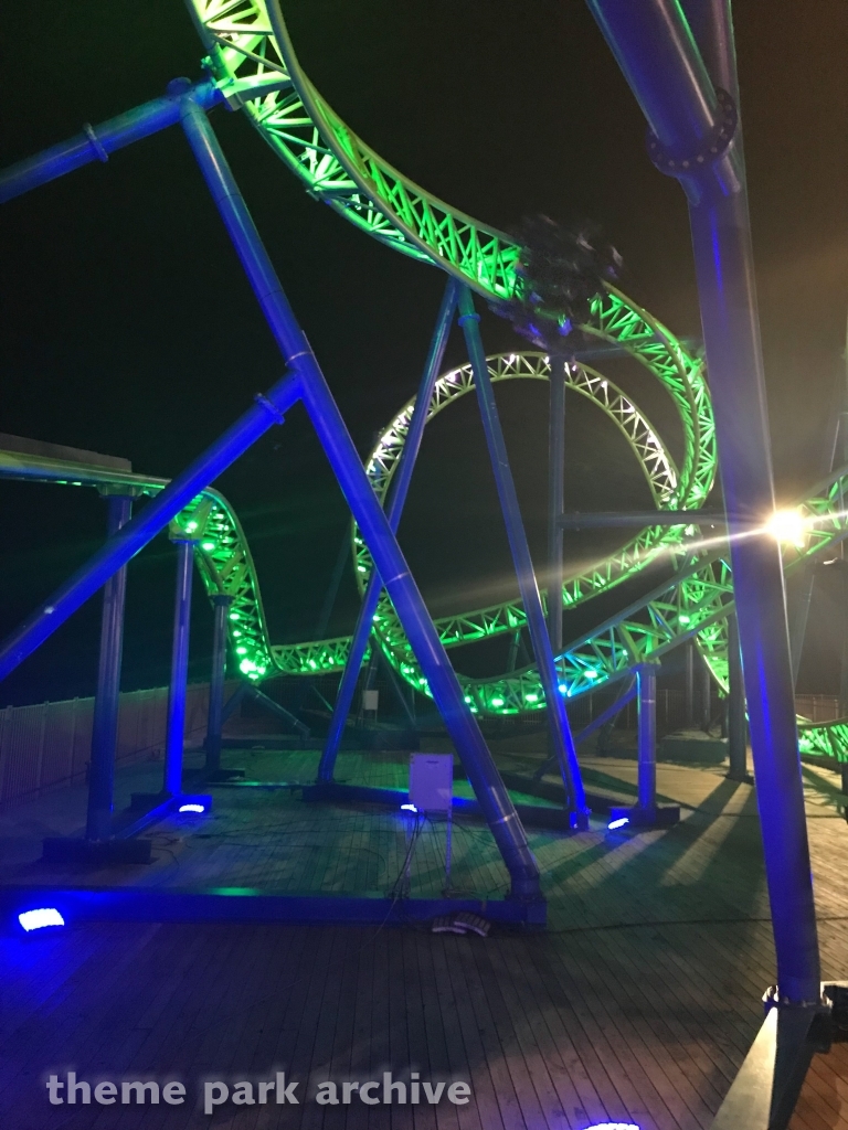 Hydrus at Casino Pier