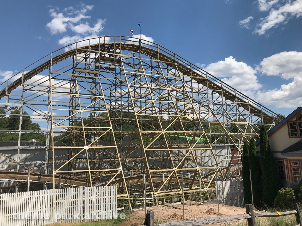Wildcat at Lake Compounce