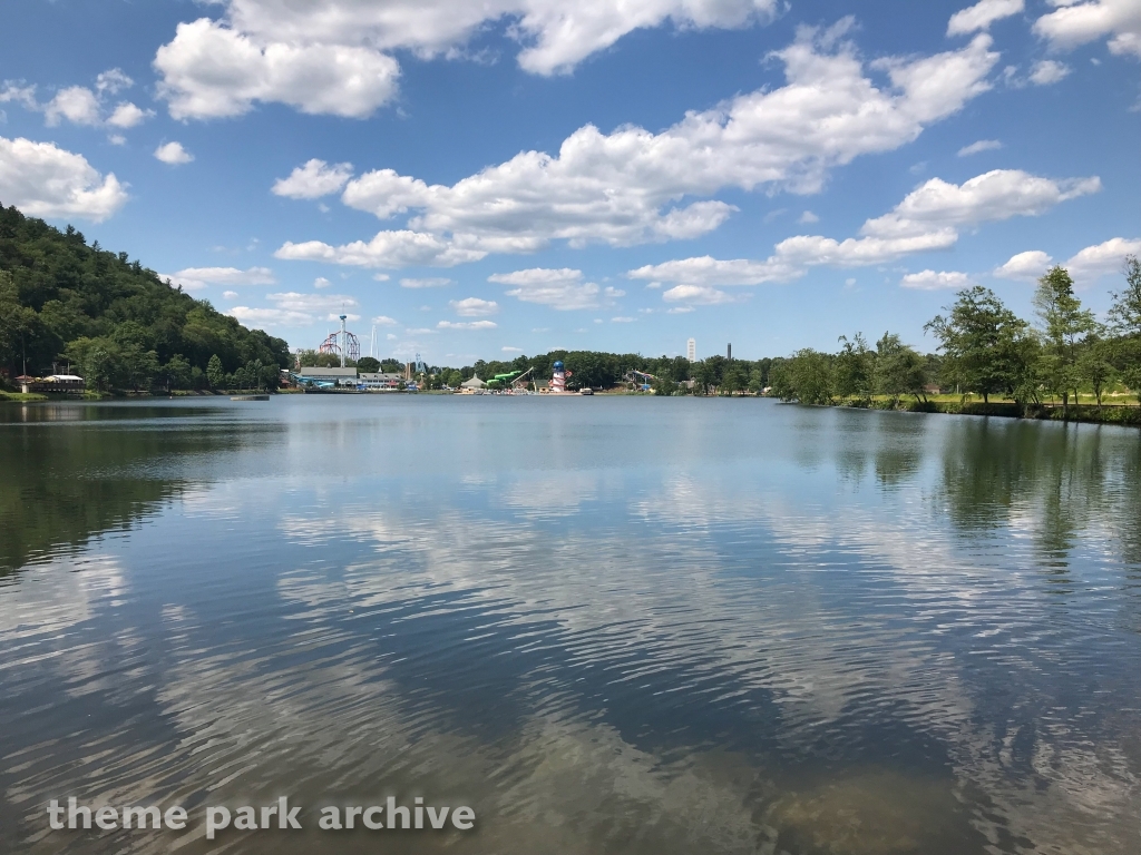Train at Lake Compounce