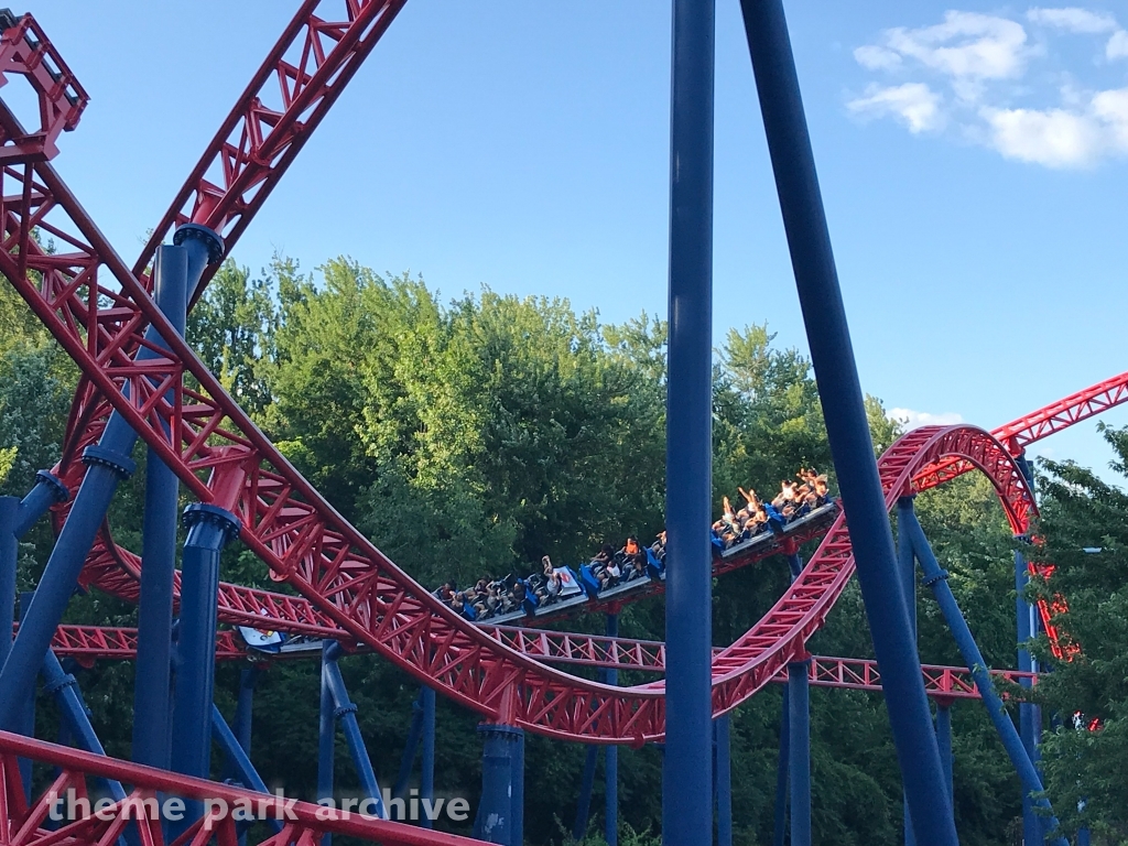 Superman The Ride at Six Flags New England