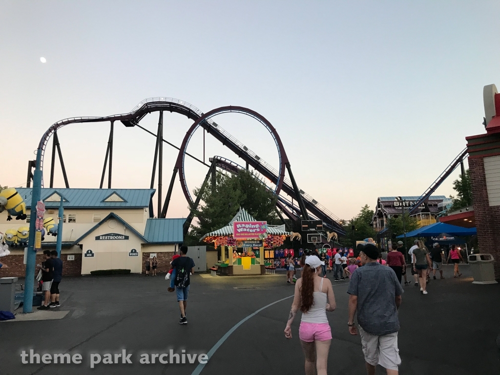 Batman The Dark Knight at Six Flags New England