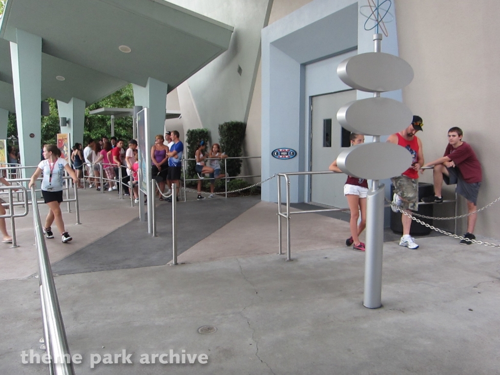 Men In Black Alien Attack at Universal City Walk Orlando