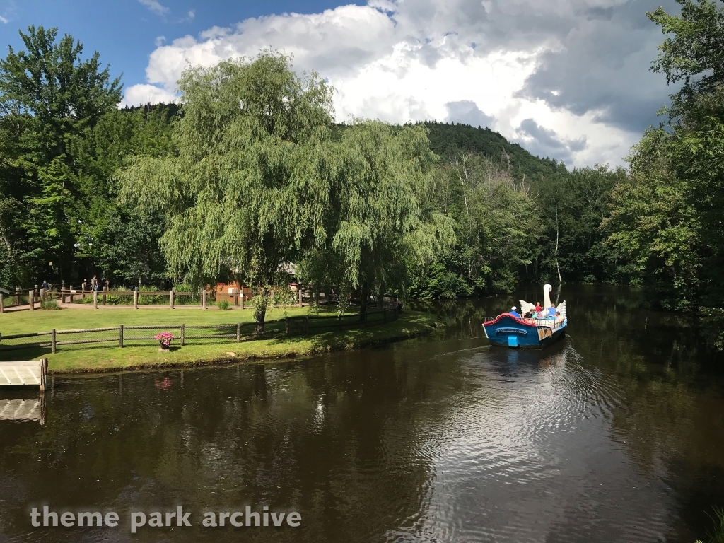 Storyland Queen at Story Land