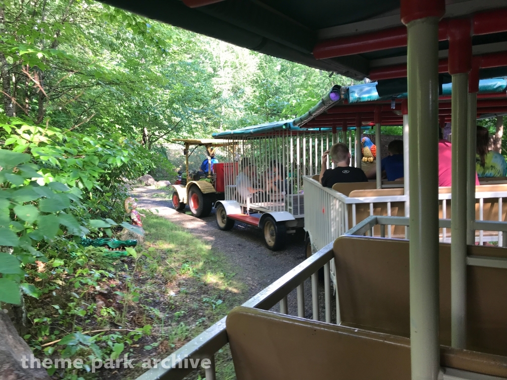 Slipshod Safari Tour at Story Land
