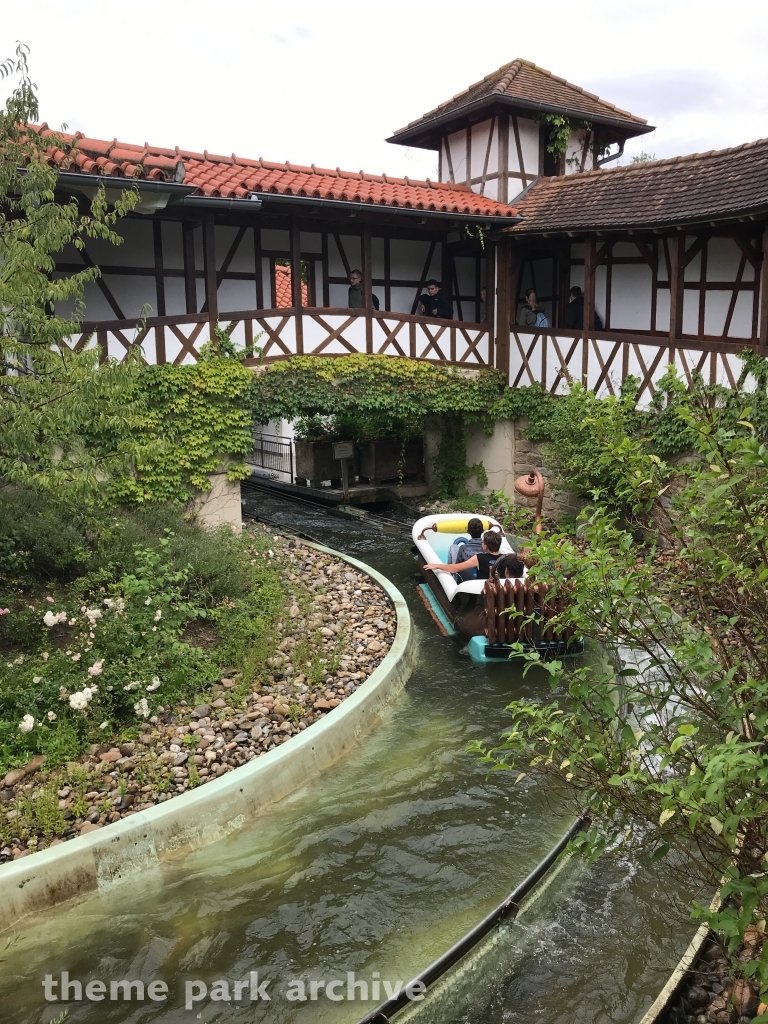 Badewannen Fahrt zum Jungbrunnen at Erlebnispark Tripsdrill