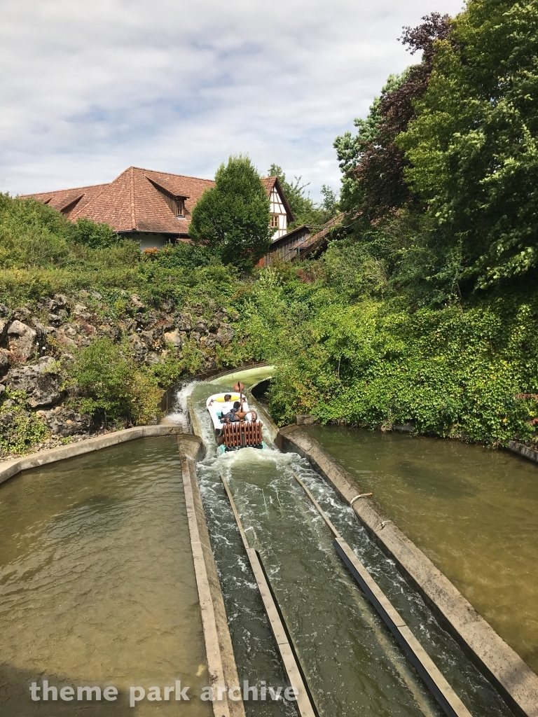 Badewannen Fahrt zum Jungbrunnen at Erlebnispark Tripsdrill