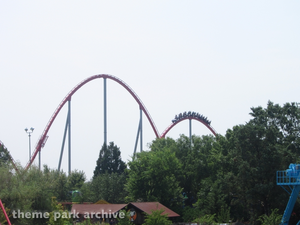 Thunder Striker at Carowinds