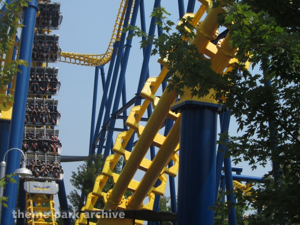 Nighthawk at Carowinds