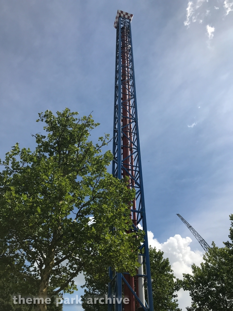 Space Shot at Walibi Holland