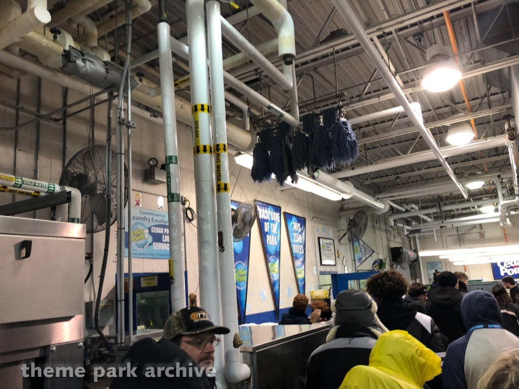 Linen Services at Cedar Point