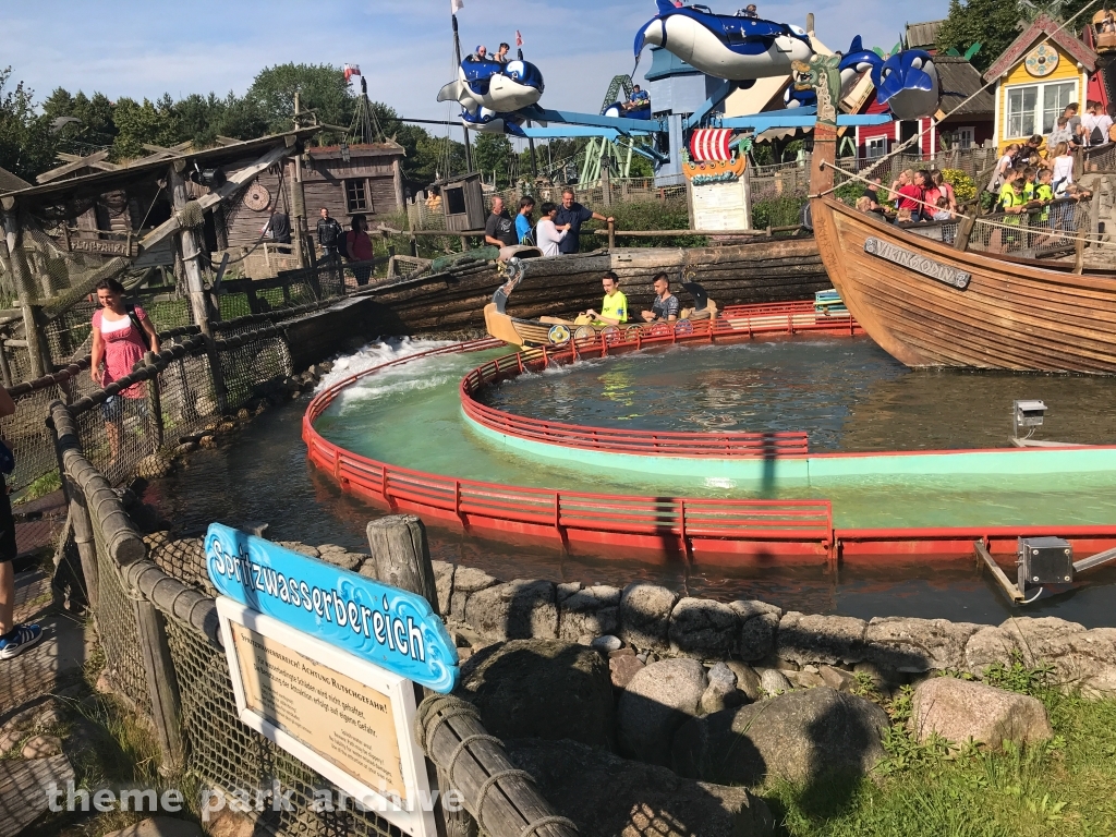 Sturmfahrt der Drachenboote at Hansa Park