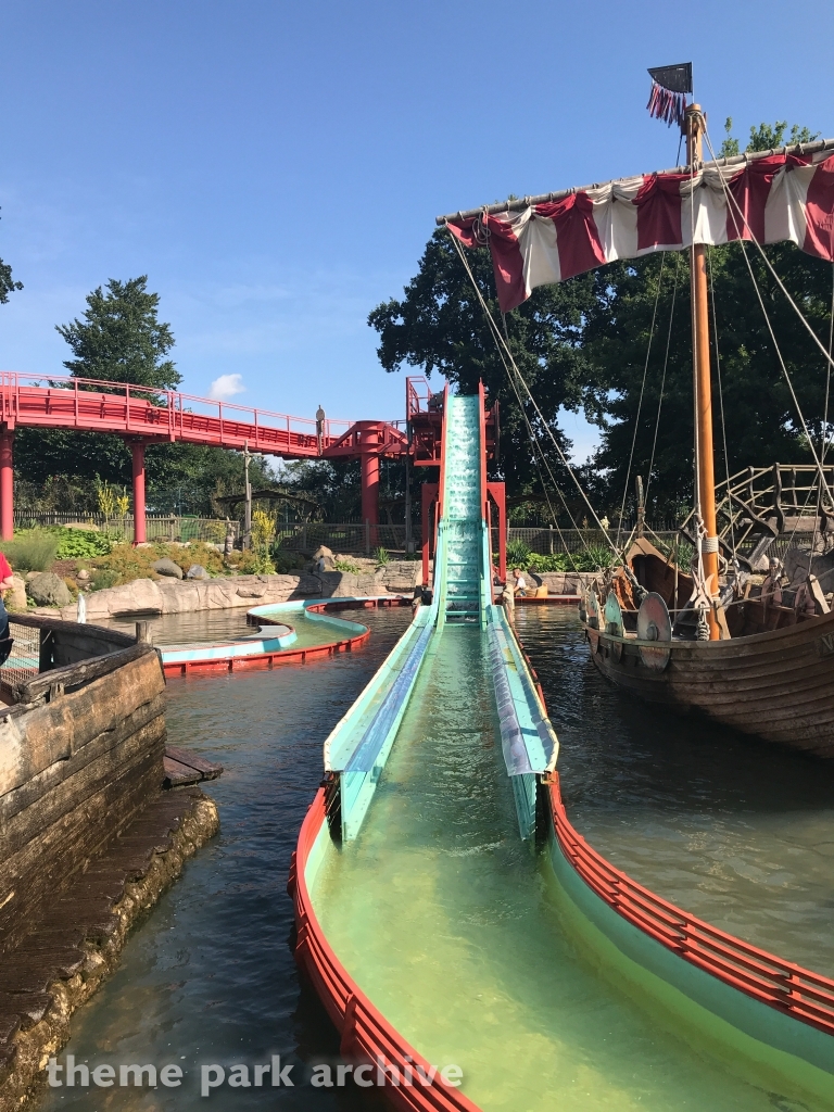 Sturmfahrt der Drachenboote at Hansa Park