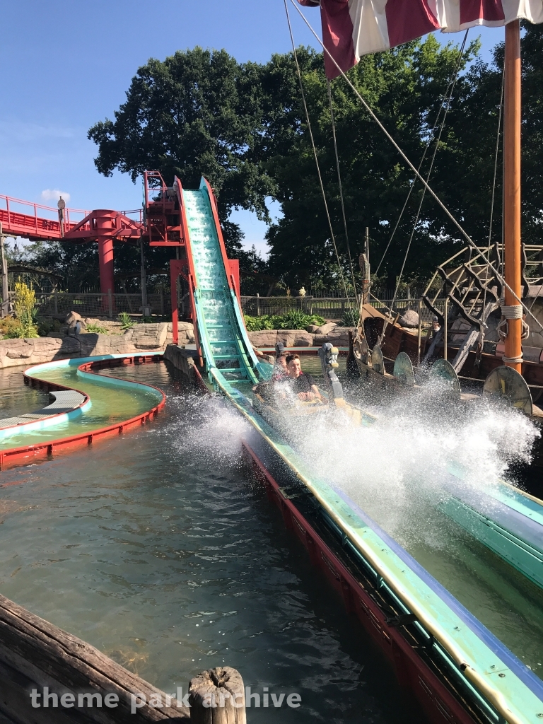 Sturmfahrt der Drachenboote at Hansa Park