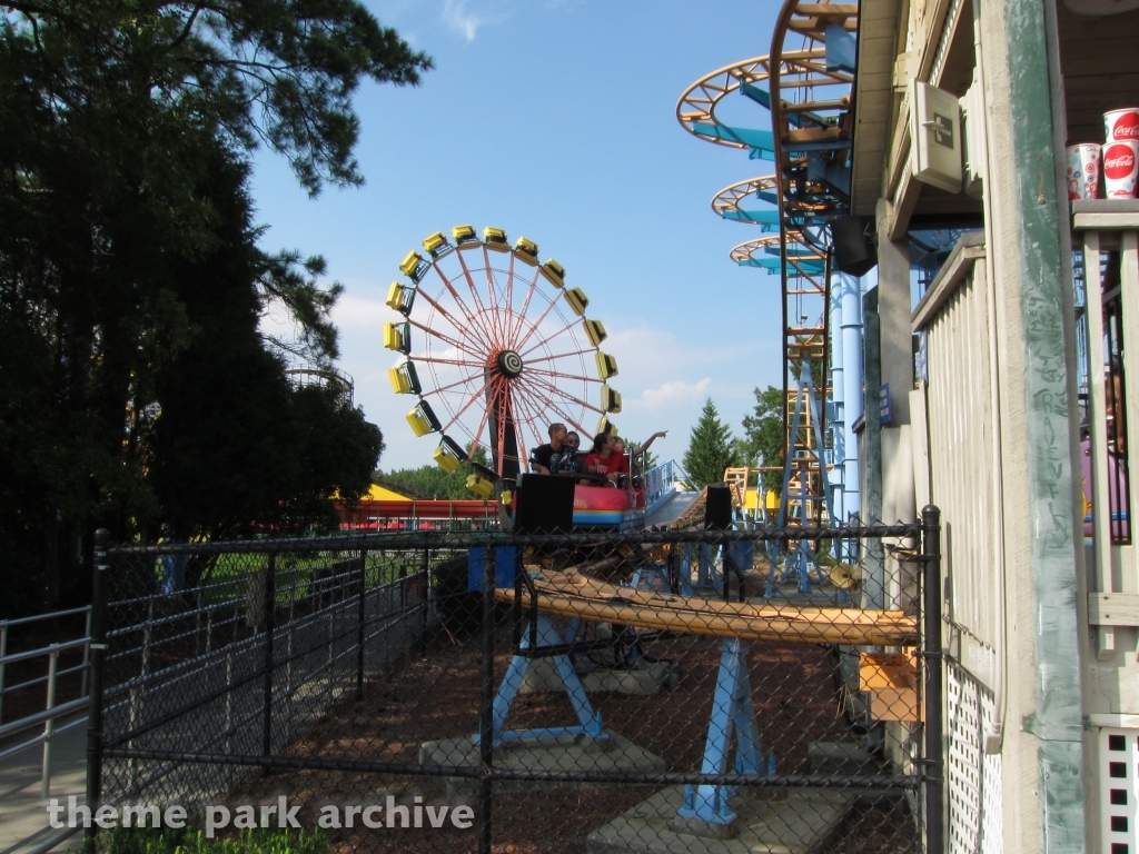 Scream Weaver at Carowinds