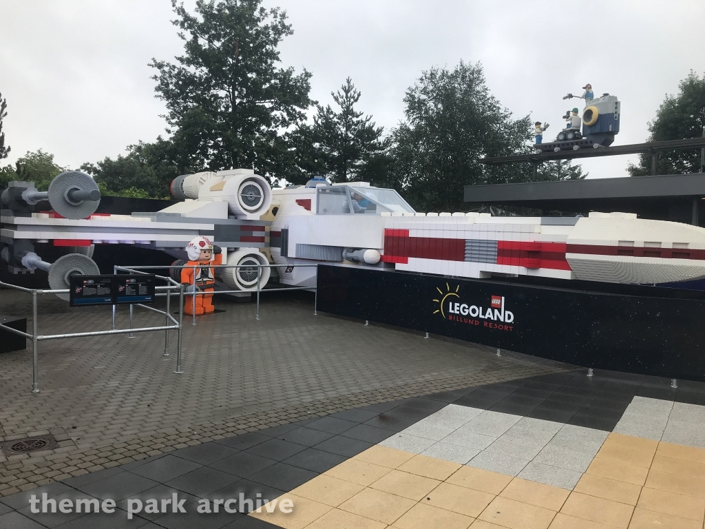 LEGO Star Wars X Wing Starfighter LEGOLAND Billund | Theme Park Archive