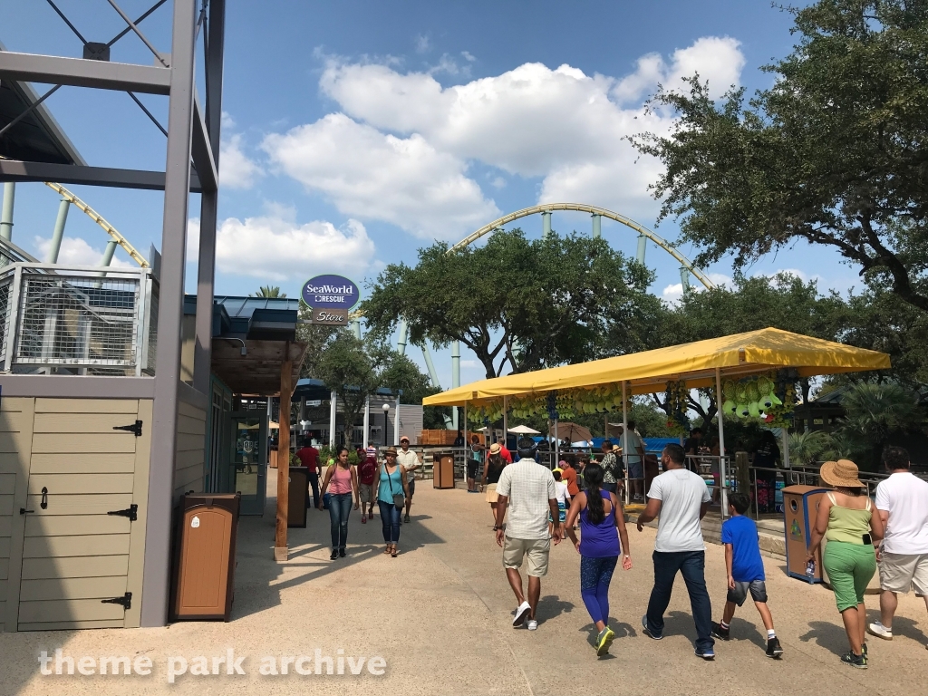 Wave Breaker at SeaWorld San Antonio