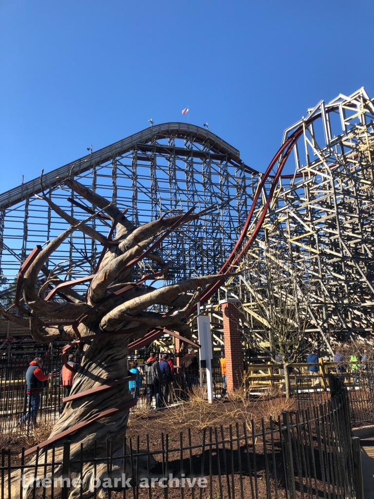 Twisted Timbers at Kings Dominion