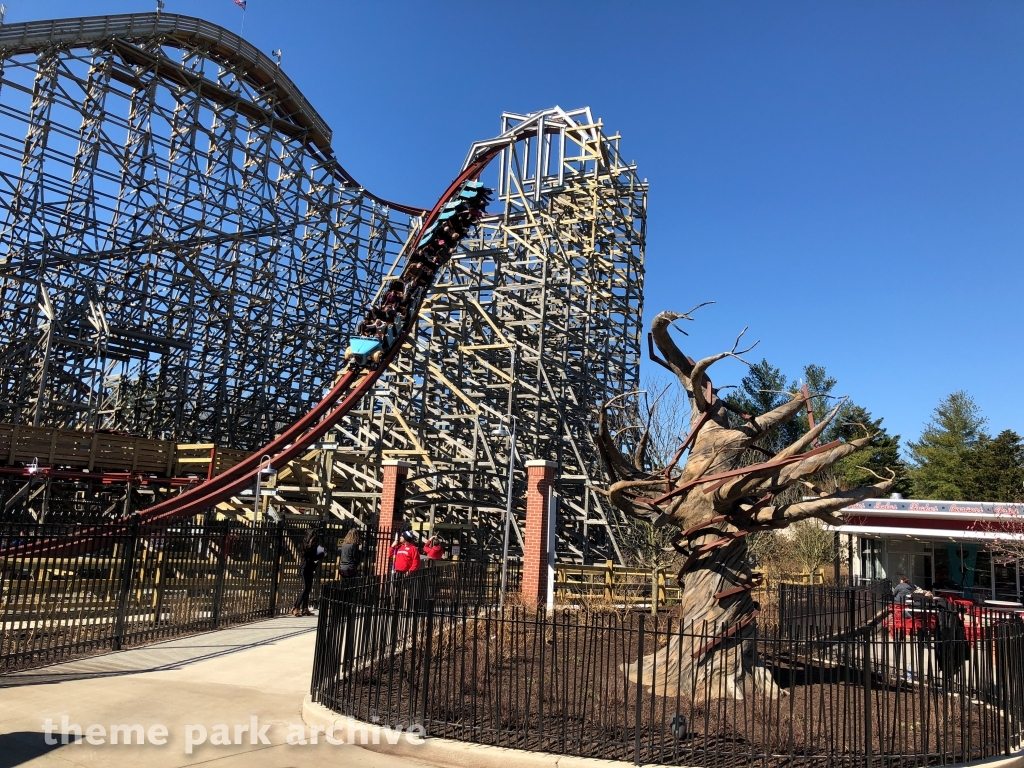 Twisted Timbers at Kings Dominion