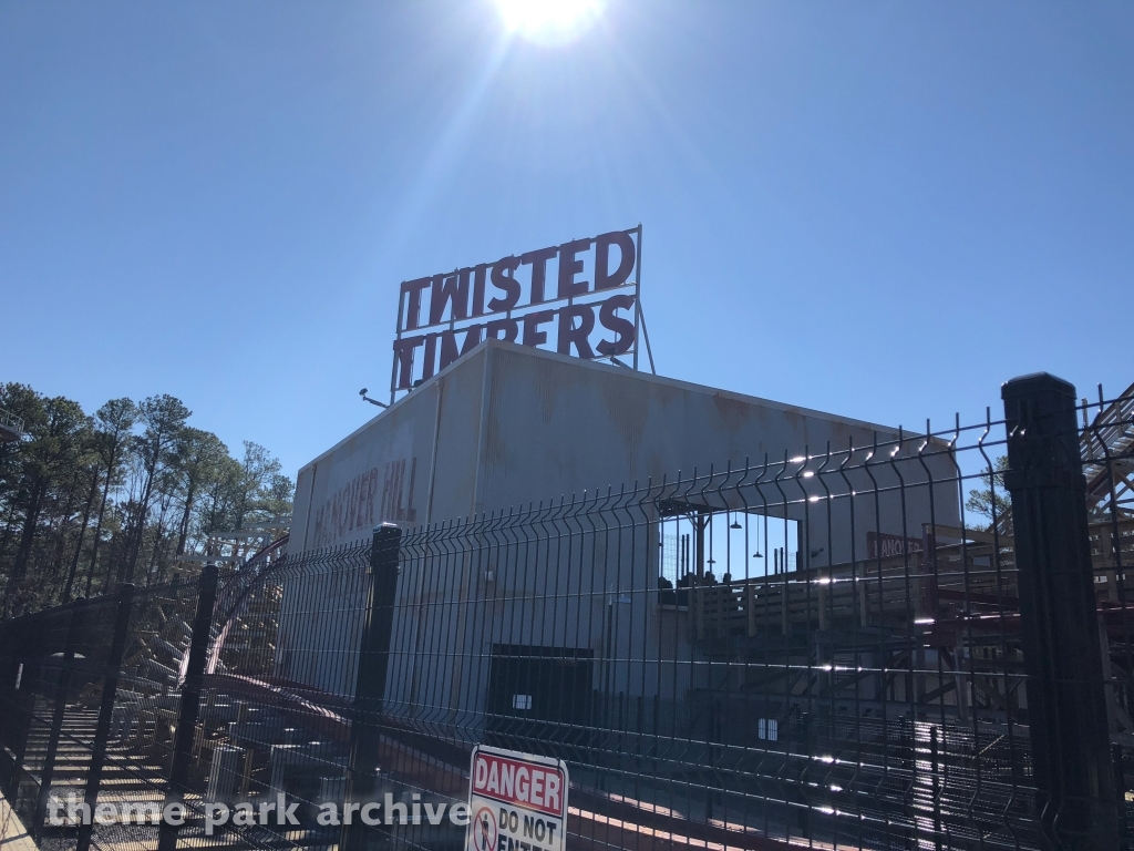 Twisted Timbers at Kings Dominion