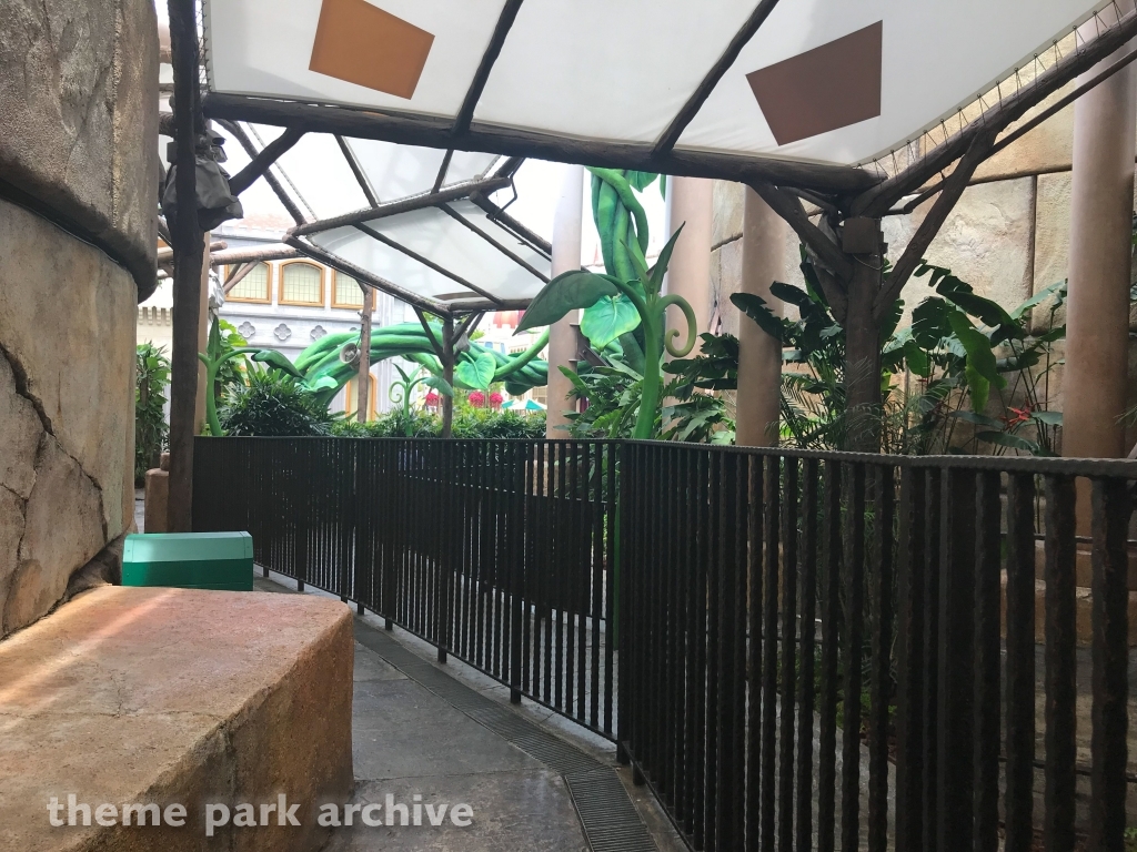 Puss in Boots Giant Journey at Universal Studios Singapore