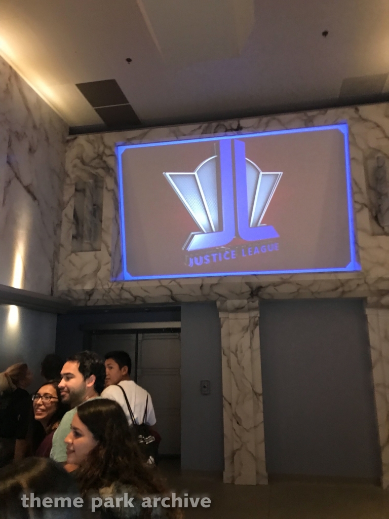 Justice League: Battle For Metropolis at Six Flags Magic Mountain