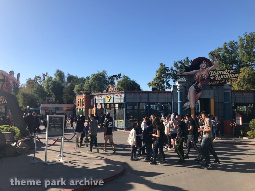 Wonder Woman Lasso of Truth at Six Flags Magic Mountain