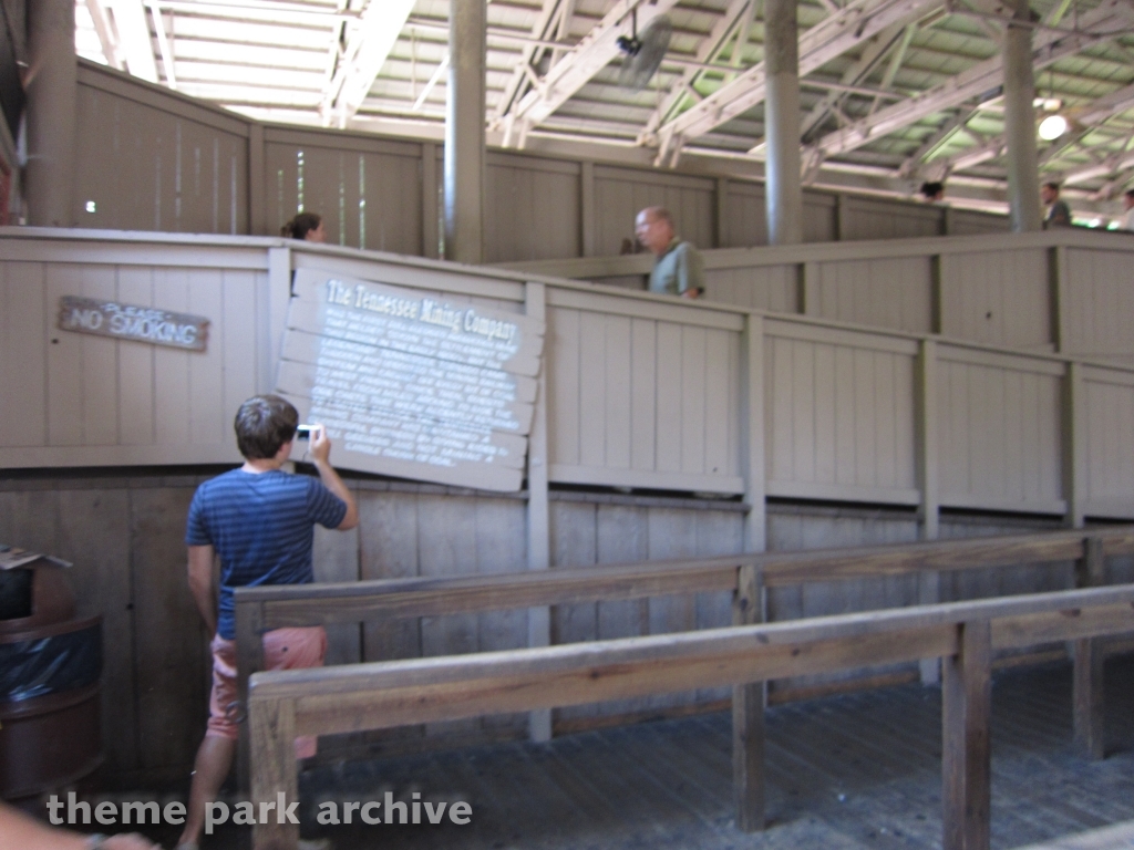 Tennessee Tornado at Dollywood
