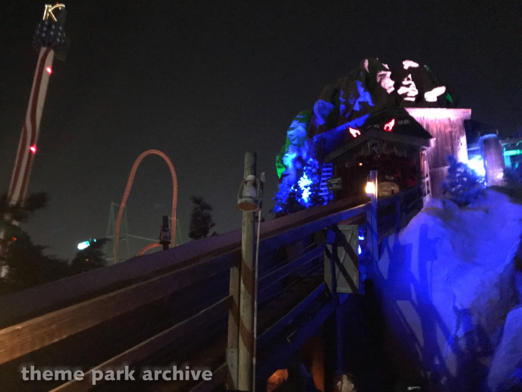 Timber Mountain Log Ride at Knott's Berry Farm