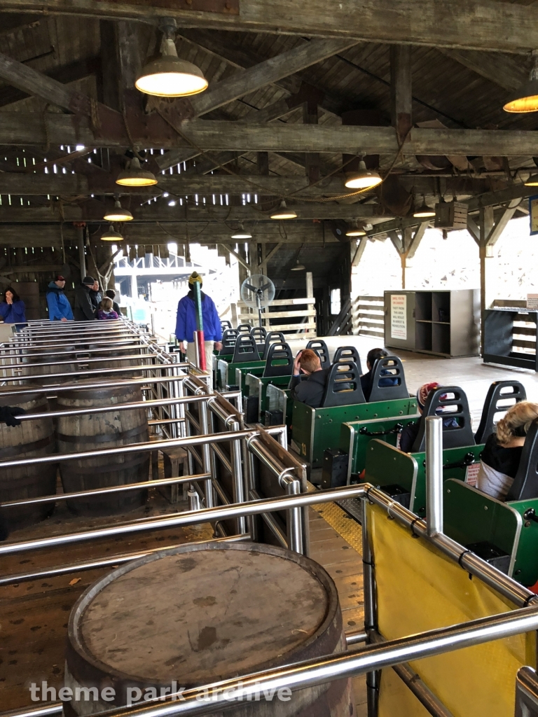 Viper at Six Flags Great America