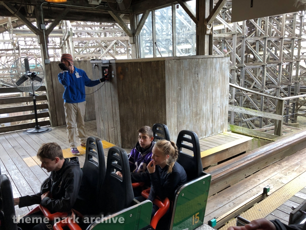 Viper at Six Flags Great America