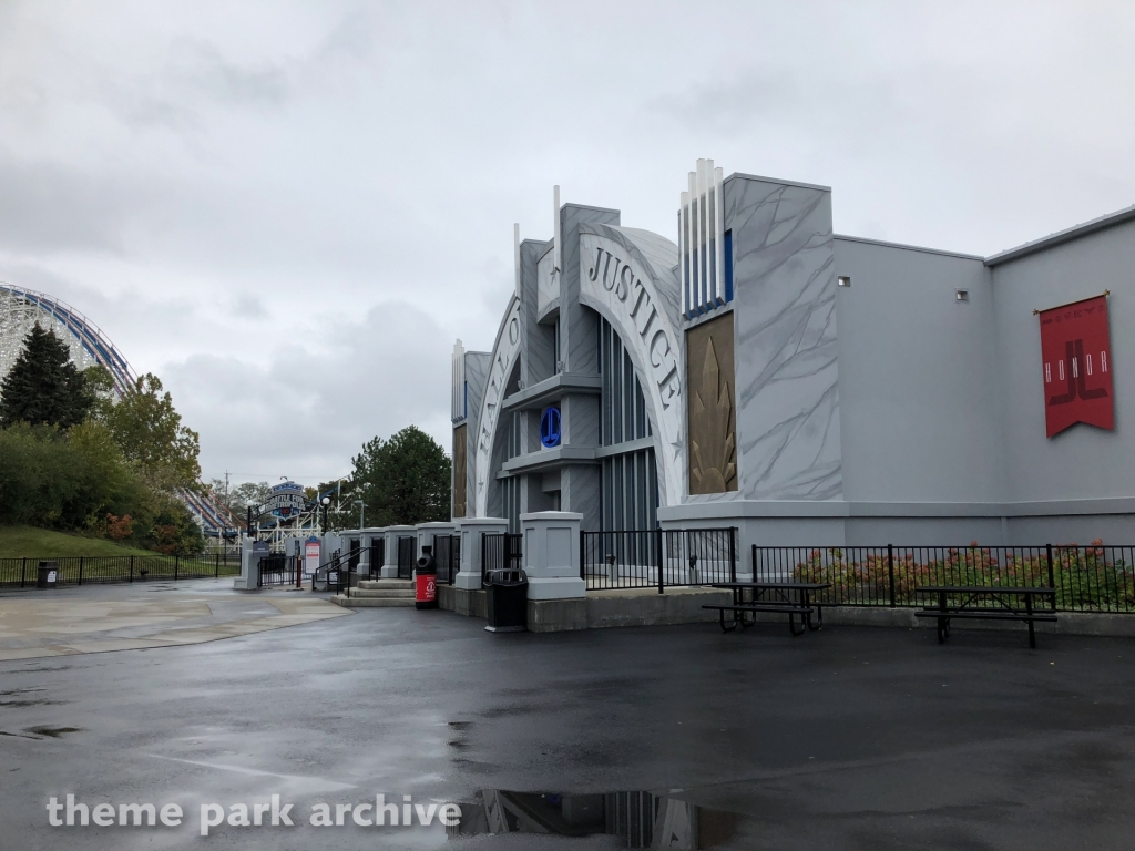 Justice League: Battle For Metropolis at Six Flags Great America