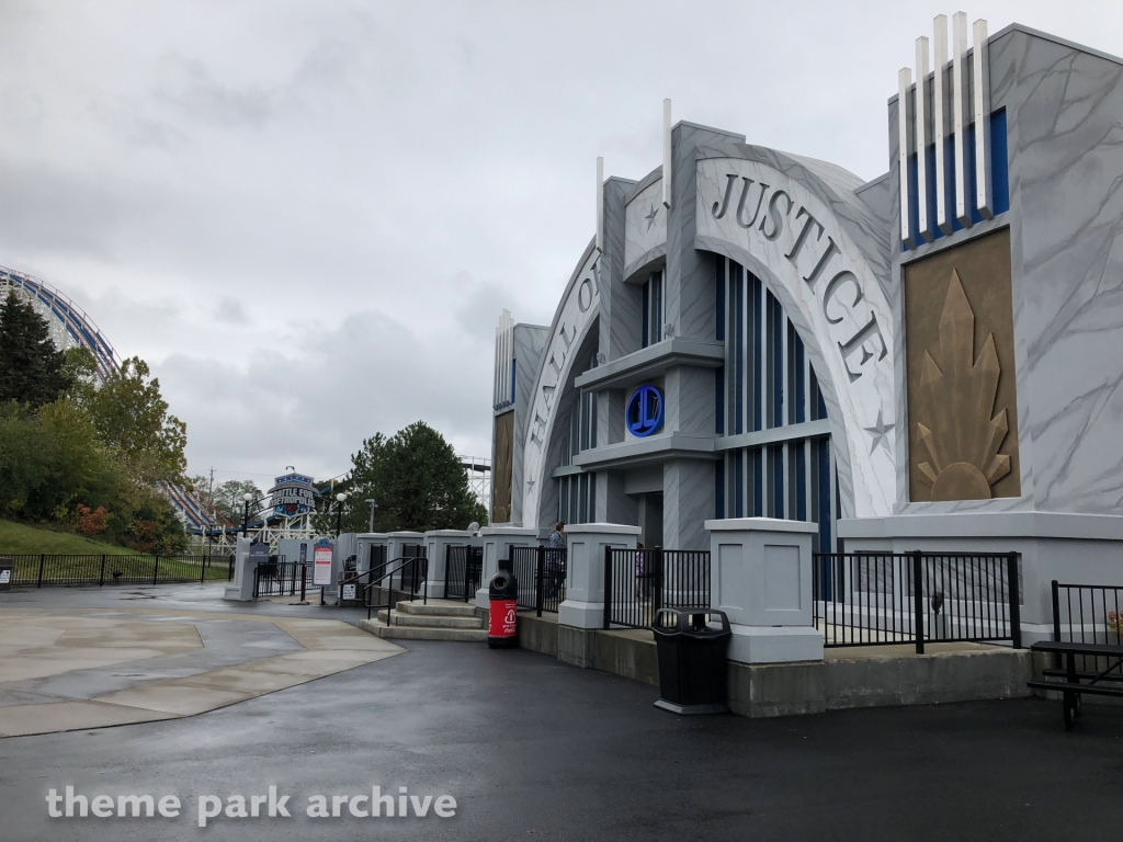 Justice League: Battle For Metropolis at Six Flags Great America