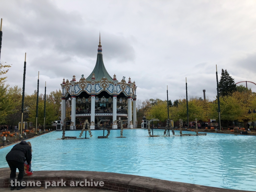 Carousel Plaza at Six Flags Great America