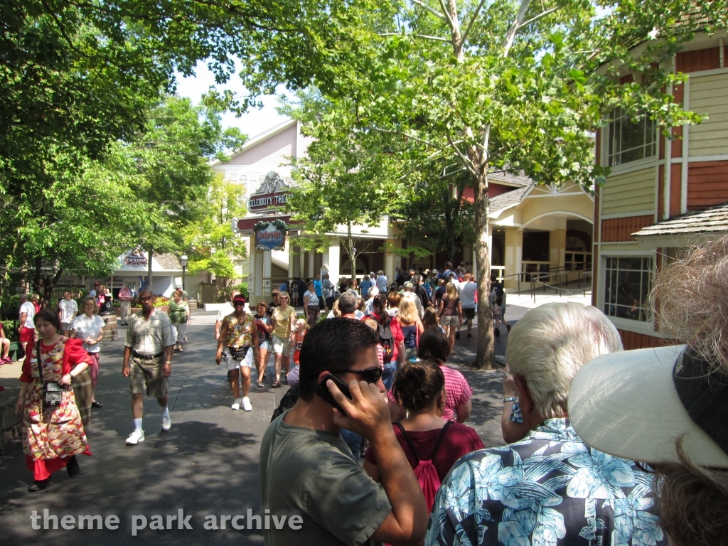 Showstreet at Dollywood