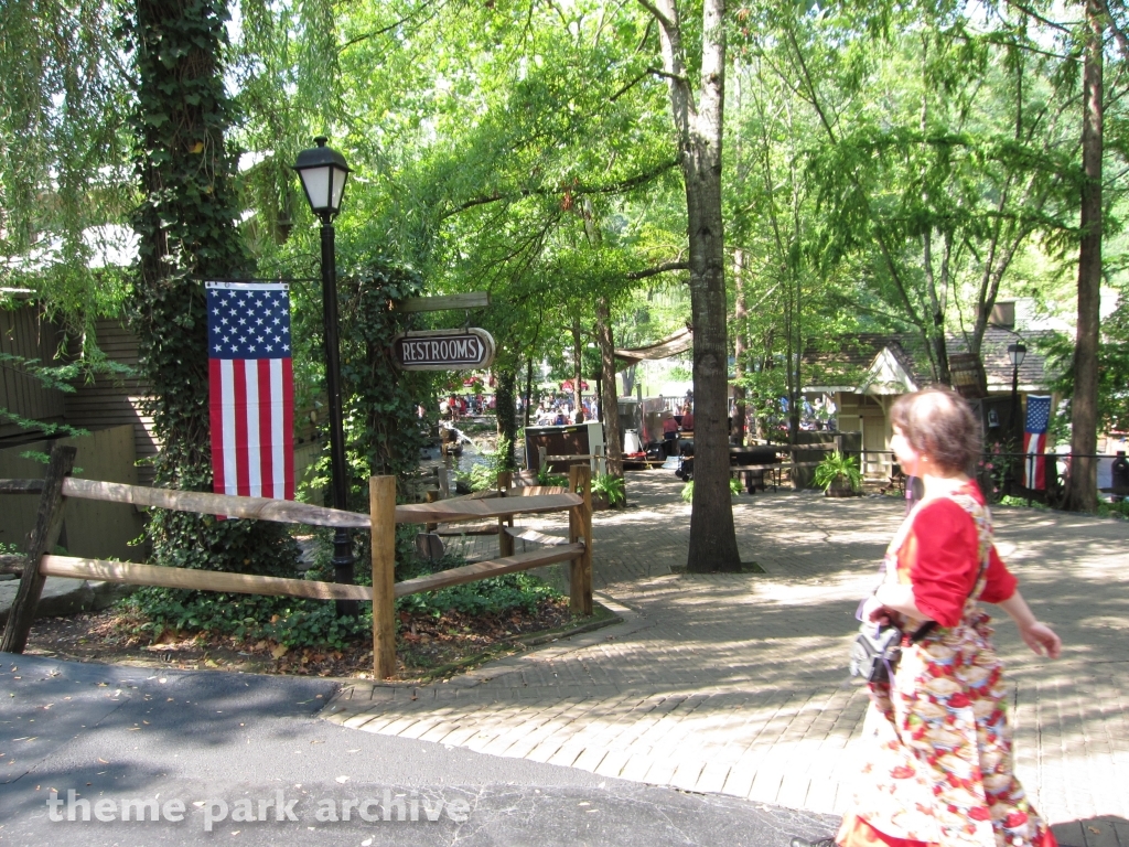 Showstreet at Dollywood