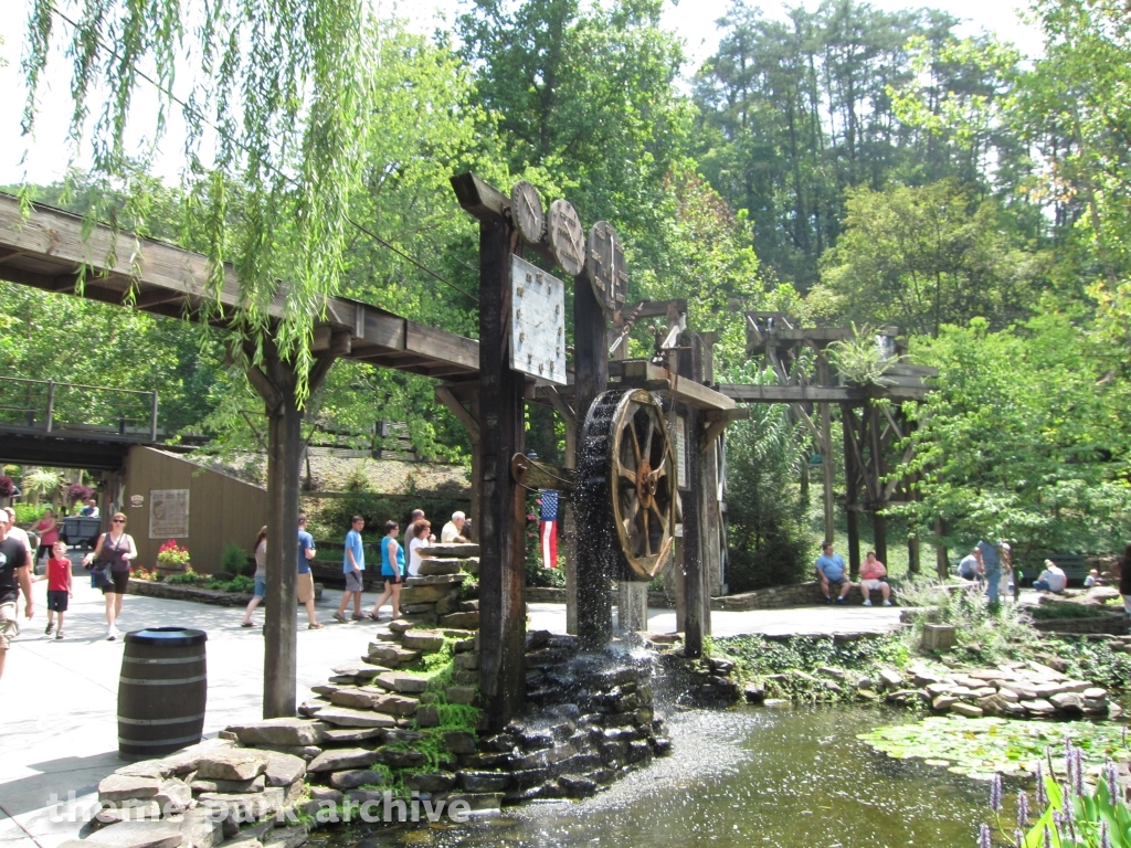 Rivertown Junction at Dollywood