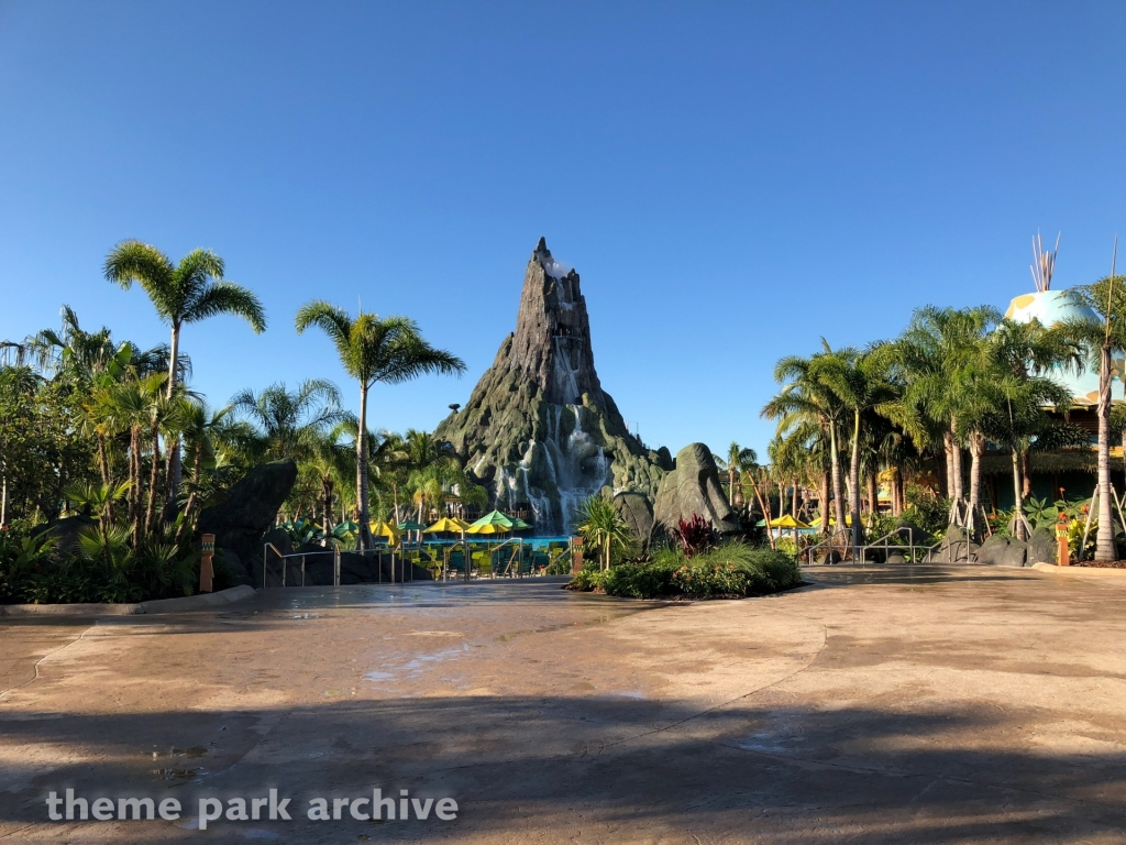 Wave Village at Volcano Bay