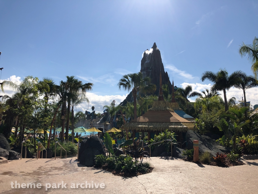 Wave Village at Volcano Bay